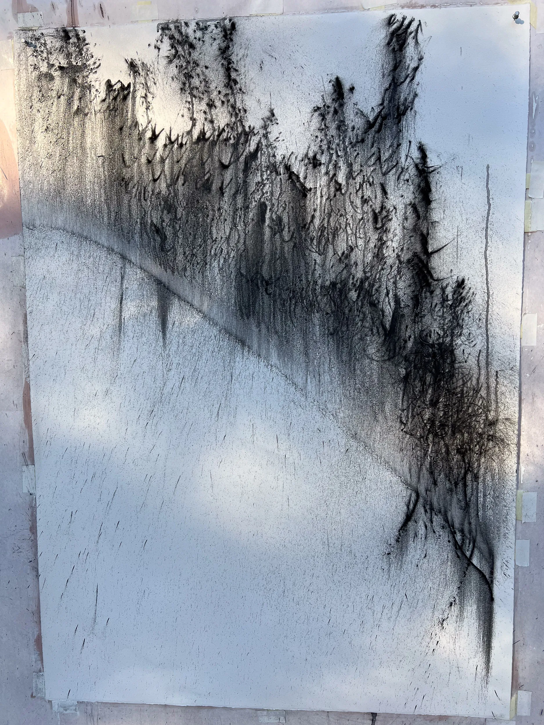 31 iPh13PX 02 0167 2500p